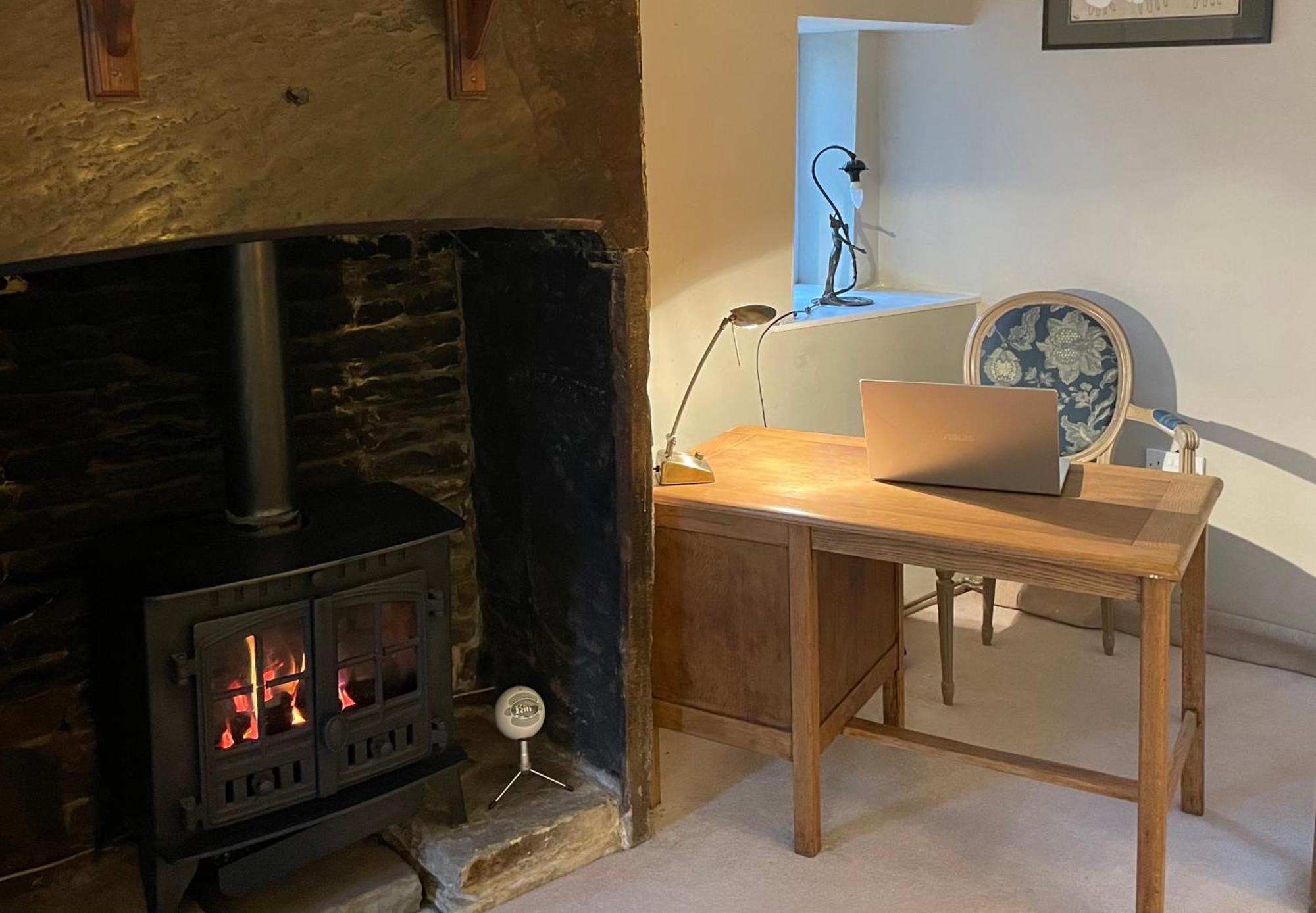The Therapy Rooms Holmfirth Holiday Let Bagian luar foto